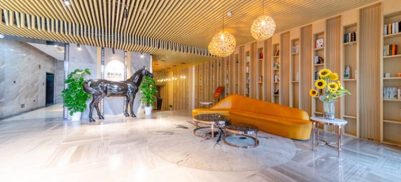 景尚大酒店(平江天岳汽车站店)图片