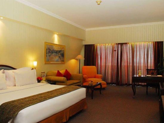 Sunlake Waterfront Resort and Convention 헕헢헢헞 Jakarta Hotel 현헶혁헵 헙헥험험 ...