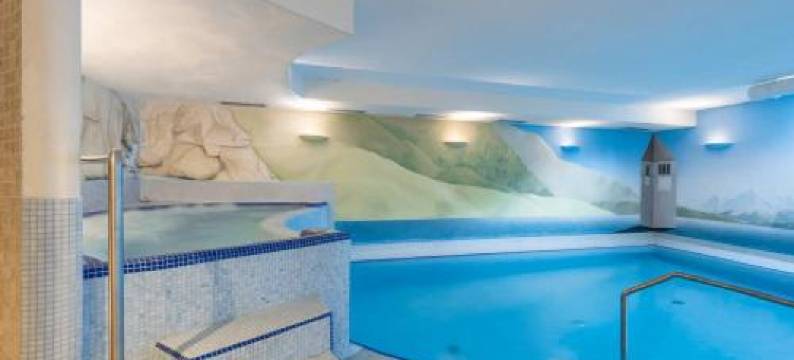 Saldur Small Active Hotel图片