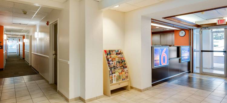 里西亚斯普林亚特兰大华美达酒店(Ramada by Wyndham Lithia Springs Atlanta)图片
