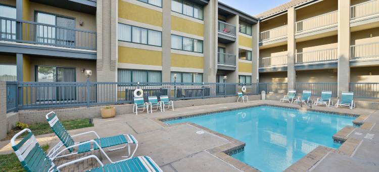 塔尔萨长住美洲最佳价值套房酒店(Americas Best Value Inn and Suites Tulsa)图片