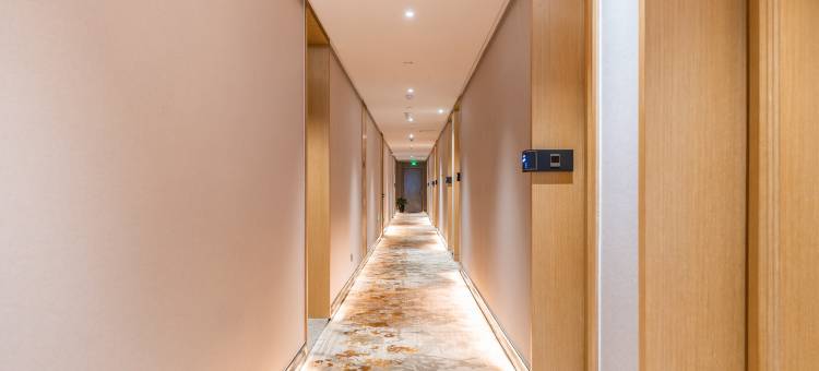 禾怡轻宿酒店式公寓(宁波鄞州万达广场印象城店)图片