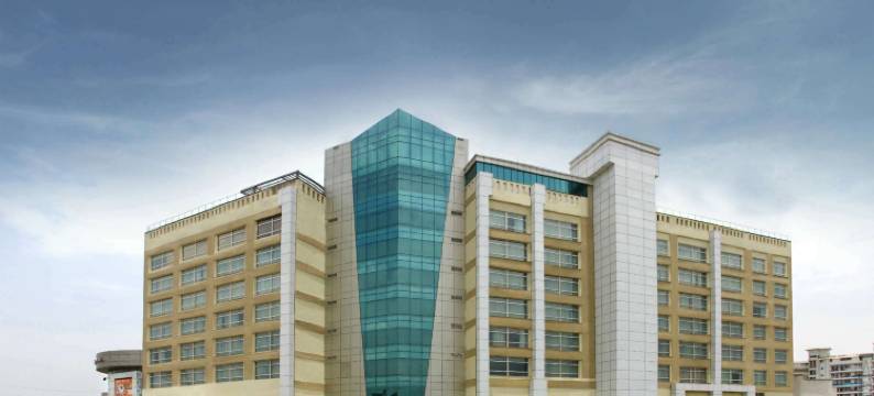 玛哈昆萨罗瓦尔柱廊套房酒店(Mahagun Sarovar Portico Suites)图片