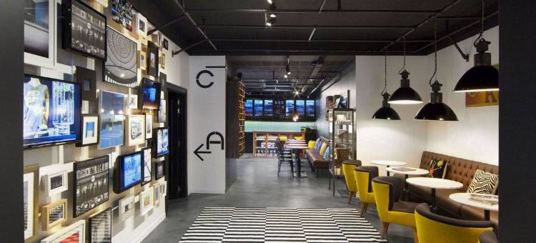 瞩目酒店(Zoom Hotel)图片