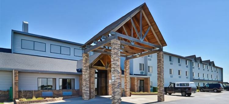 普拉特城KCI机场温德姆华美达酒店(Ramada by Wyndham Platte City KCI Airport)图片