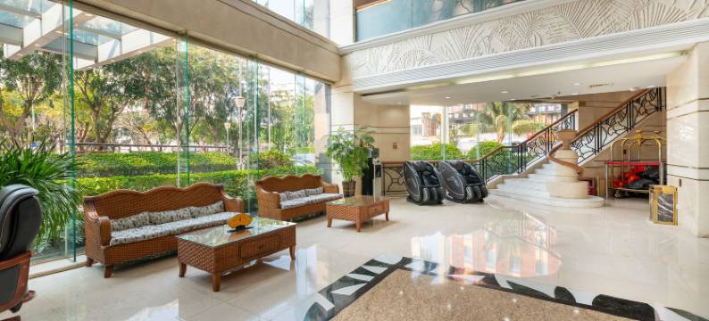 海口鑫源温泉大酒店(骑楼老街日月广场免税店)图片