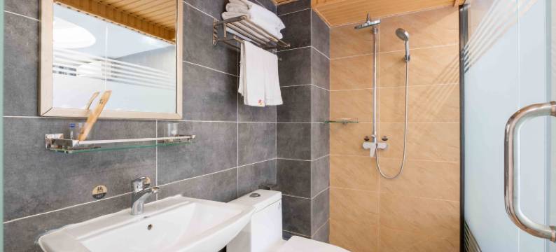 长春逸君酒店图片