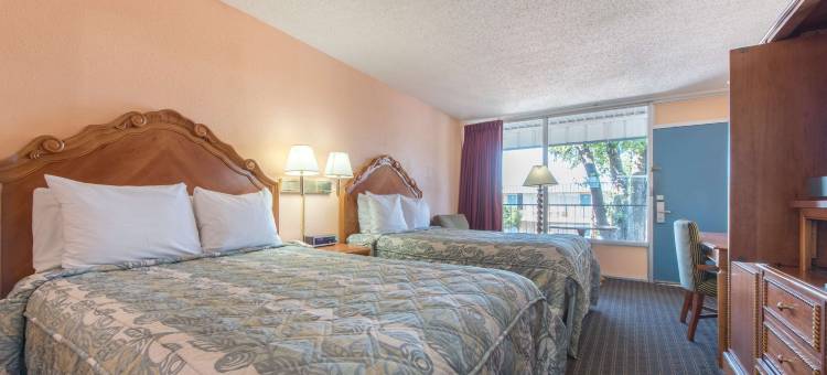 劳顿骑士旅馆(Castle Inn & Suites by OYO Lawton)图片