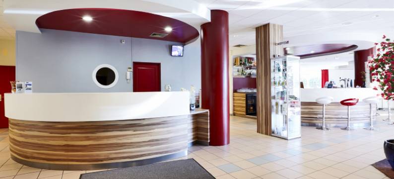 内隆酒店(Hôtel le Néron - Logis)图片