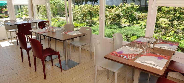 雷安维莱南希吕内维勒英式酒店(Brit Hotel Confort Nancy Lunéville)图片