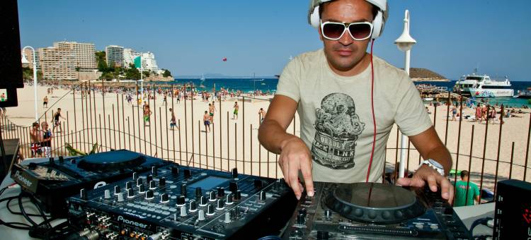 美利亚旗下INNSiDE-卡尔维亚浪潮(Innside by Meliá Wave Calviá)图片