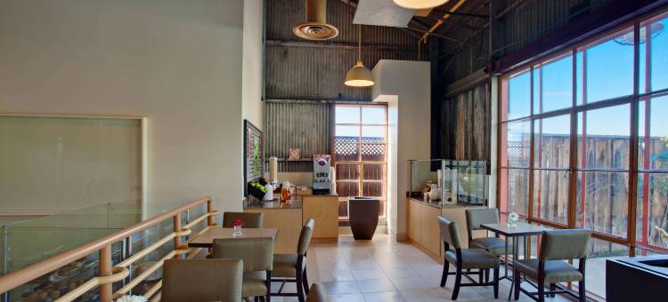 尔湾光谱温德姆拉昆塔酒店(La Quinta by Wyndham Irvine Spectrum)图片