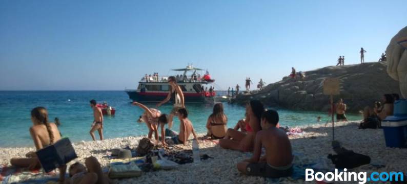 Ikaria Studios图片