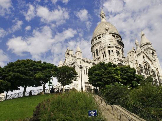 巴黎蒙馬特聖心大教堂美居酒店