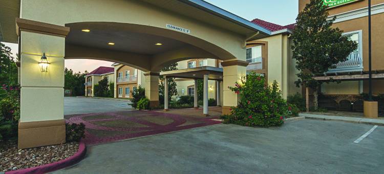 康罗拉昆塔温德姆套房酒店(La Quinta Inn & Suites by Wyndham Conroe)图片