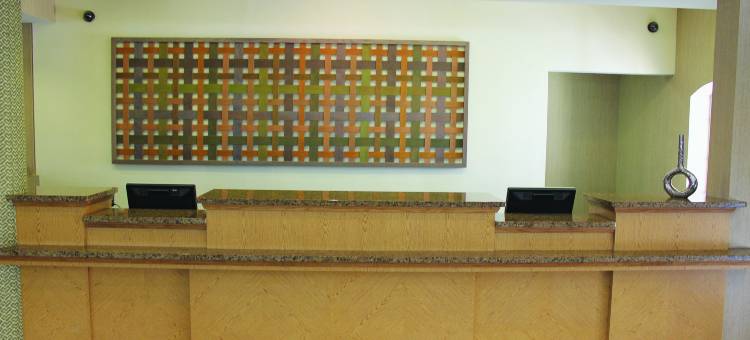 劳德代尔堡普兰特拉昆塔温德姆套房酒店(La Quinta Inn & Suites by Wyndham Ft. Lauderdale Plantation)图片