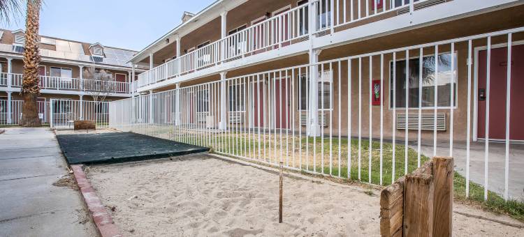 克拉丽奥酒店 - 近中国湖海军基地(Clarion Inn Near China Lake Naval Station)图片