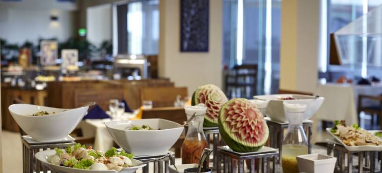 谛乐雅·卡卢特勒(Turyaa Kalutara)图片