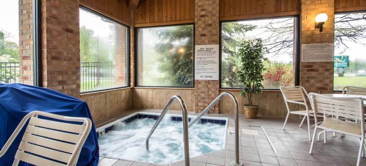 麦迪逊东太阳牧场品质酒店(Quality Inn & Suites Sun Prairie Madison East)图片