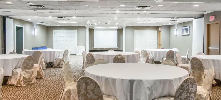 梅德福长岛舒适酒店(Comfort Inn Medford-Long Island)图片