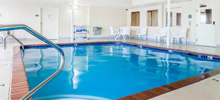 切斯特菲尔德舒适酒店及套房(Comfort Inn & Suites St Louis - Chesterfield)图片