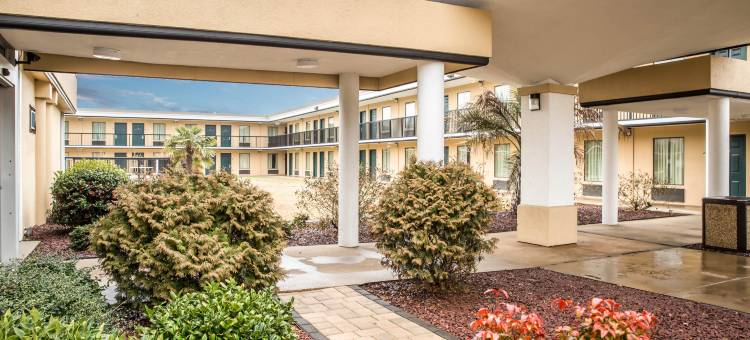 伊丽莎白城凯艺酒店-近大学(Quality Inn Elizabeth City Near University)图片