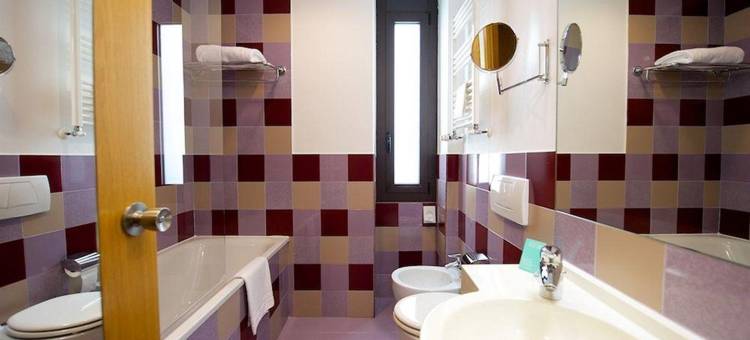 罗马皮萨博洛尼亚美居酒店(Mercure Roma Piazza Bologna)图片