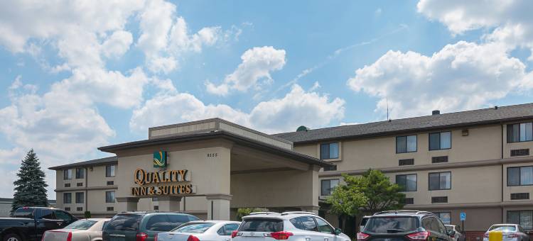 品质酒店及套房底特律大都会机场(Quality Inn & Suites Detroit Metro Airport)图片