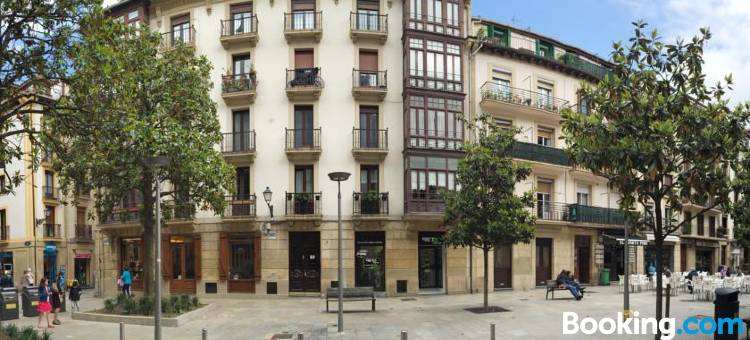 阿提亚纳瑞卡酒店(Artea Narrika)图片