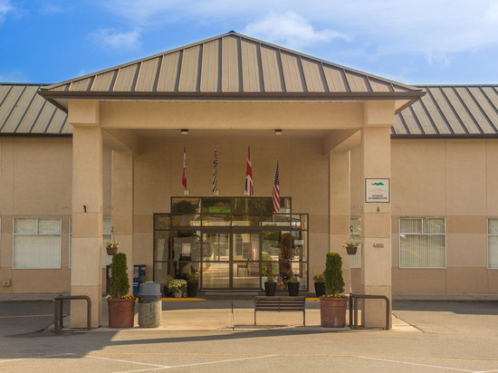 鲍威尔河市镇中心酒店