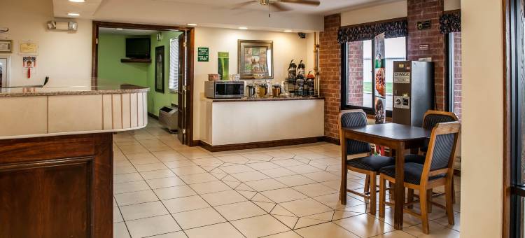 品质酒店 哥伦比亚市 近US-30(BlissPoint Inn Columbia City)图片