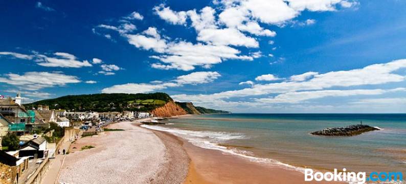 猎人月亮酒店(Hunters Moon Hotel)图片