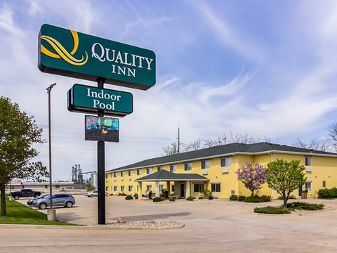 卢文 I-90 伊克诺郊外小屋