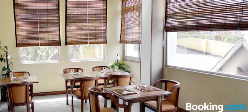 一家酒店(A l'Hotel)图片