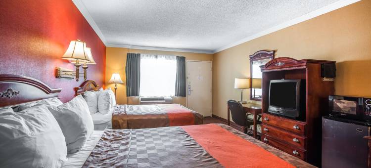 梅里迪恩 - 博尼塔湖美居套房酒店(MainStay Suites Meridian - Bonita Lakes)图片