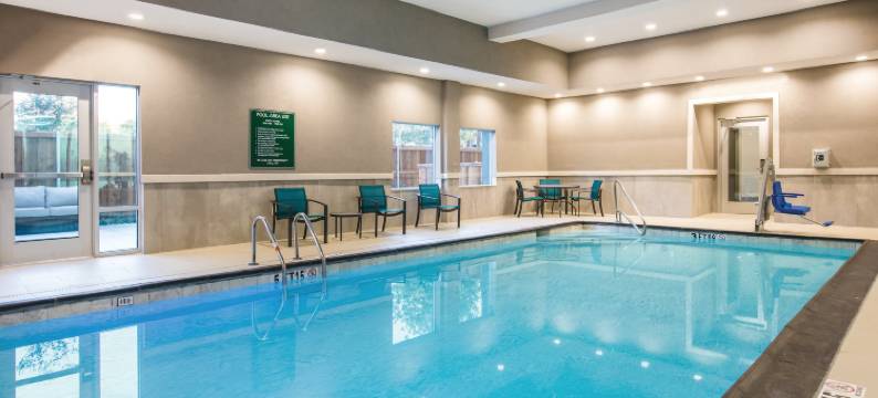 达拉斯理查森拉昆塔温德姆套房酒店(La Quinta Inn & Suites by Wyndham Dallas - Richardson)图片