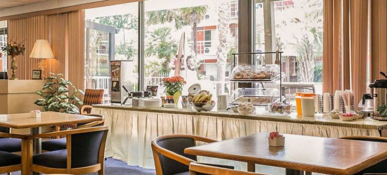 OYO萨姆特SC市中心酒店(OYO Hotel Sumter SC Downtown)图片