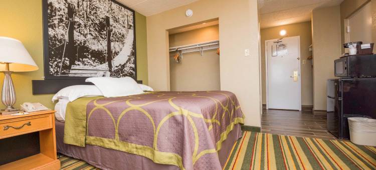 菲德里克温德姆速8酒店(Super 8 by Wyndham Frederick)图片