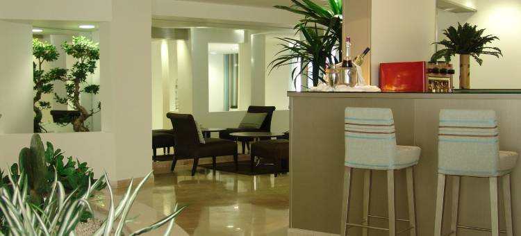 阔而特拉锁尔酒店(Hotel Quarteirasol)图片