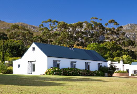 White Water Farm Hotel Overview