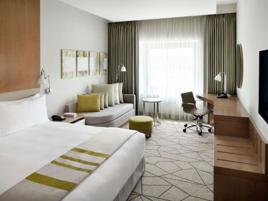 迪拜国际机场T3航站楼A出发区(综合购物区店