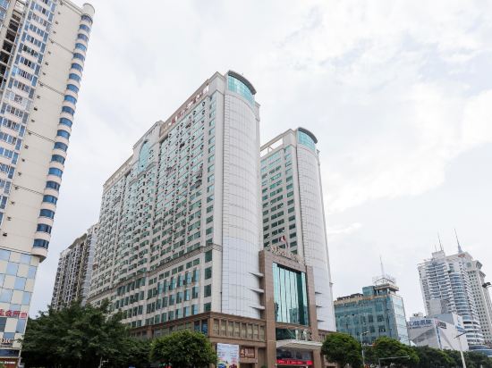 您的位置: 首页 酒店预订 福州酒店 > 华海公寓(福州阿波罗店)