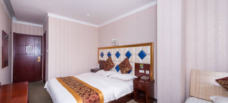 吉月酒店(西安东大街大差市地铁站店)图片