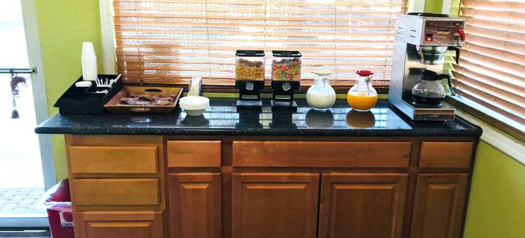 维塞利亚美洲最佳价值酒店(Americas Best Value Inn Visalia)图片