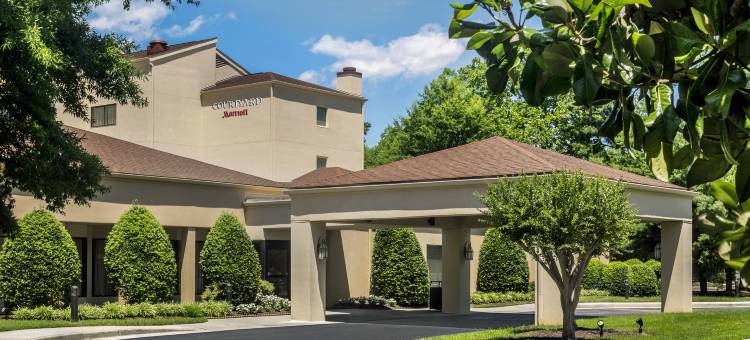 威廉斯堡布希花园区万怡酒店(Courtyard Williamsburg Busch Gardens Area)图片
