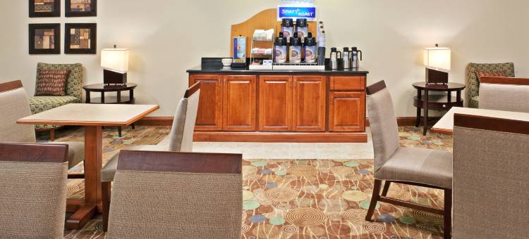 智选假日套房酒店温哥华商场/波特兰地区(Holiday Inn Express & Suites Vancouver Mall/Portland Area)图片
