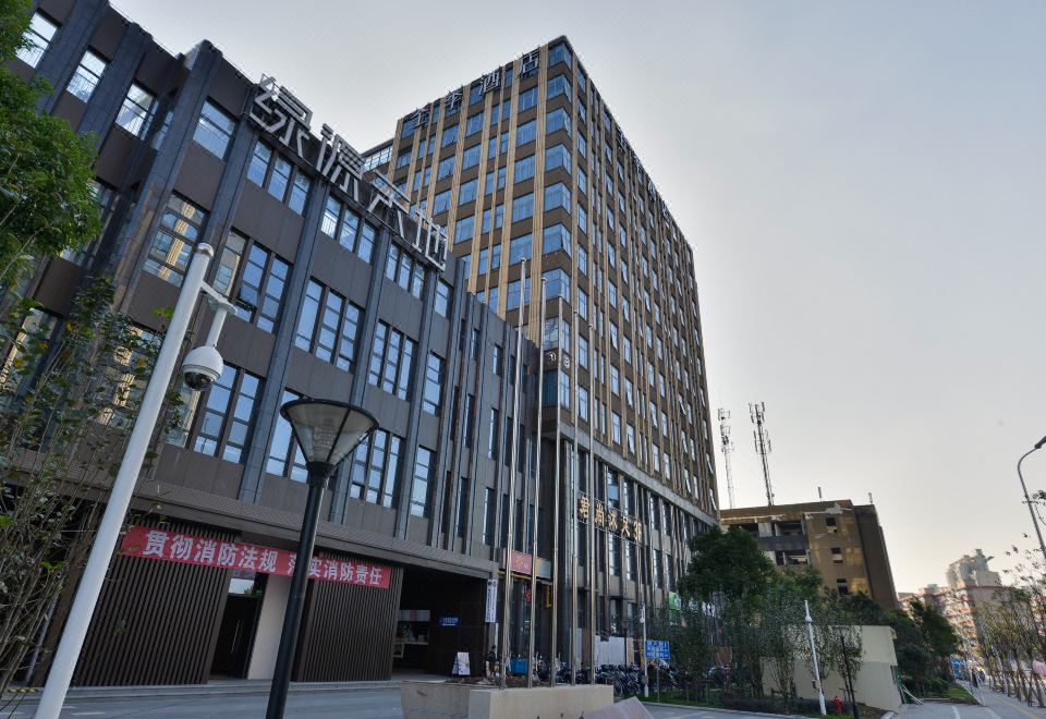 JI Hotel (Shanghai Wujiaochang Shiguang Road) Hotel Overview