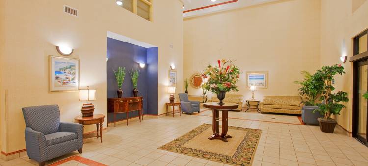 智选假日套房酒店巴拿马城的廷德尔(Holiday Inn Express & Suites Panama City-Tyndall)图片