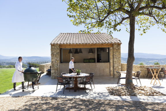 Mas des Herbes Blanches Hôtel & Spa – Relais & Châteaux Over view