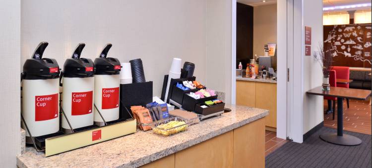 底特律商业区TownePlace套房酒店(TownePlace Suites Detroit Commerce)图片